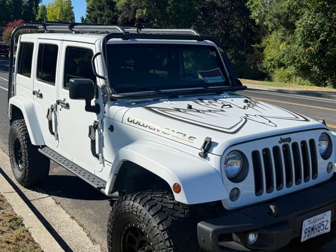 Used 2018 Jeep Wrangler Unlimited Sport AWD/4WD image 2