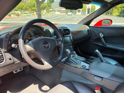Used 2008 Chevrolet Corvette Coupe w/ Preferred Equipment Group RWD image 13