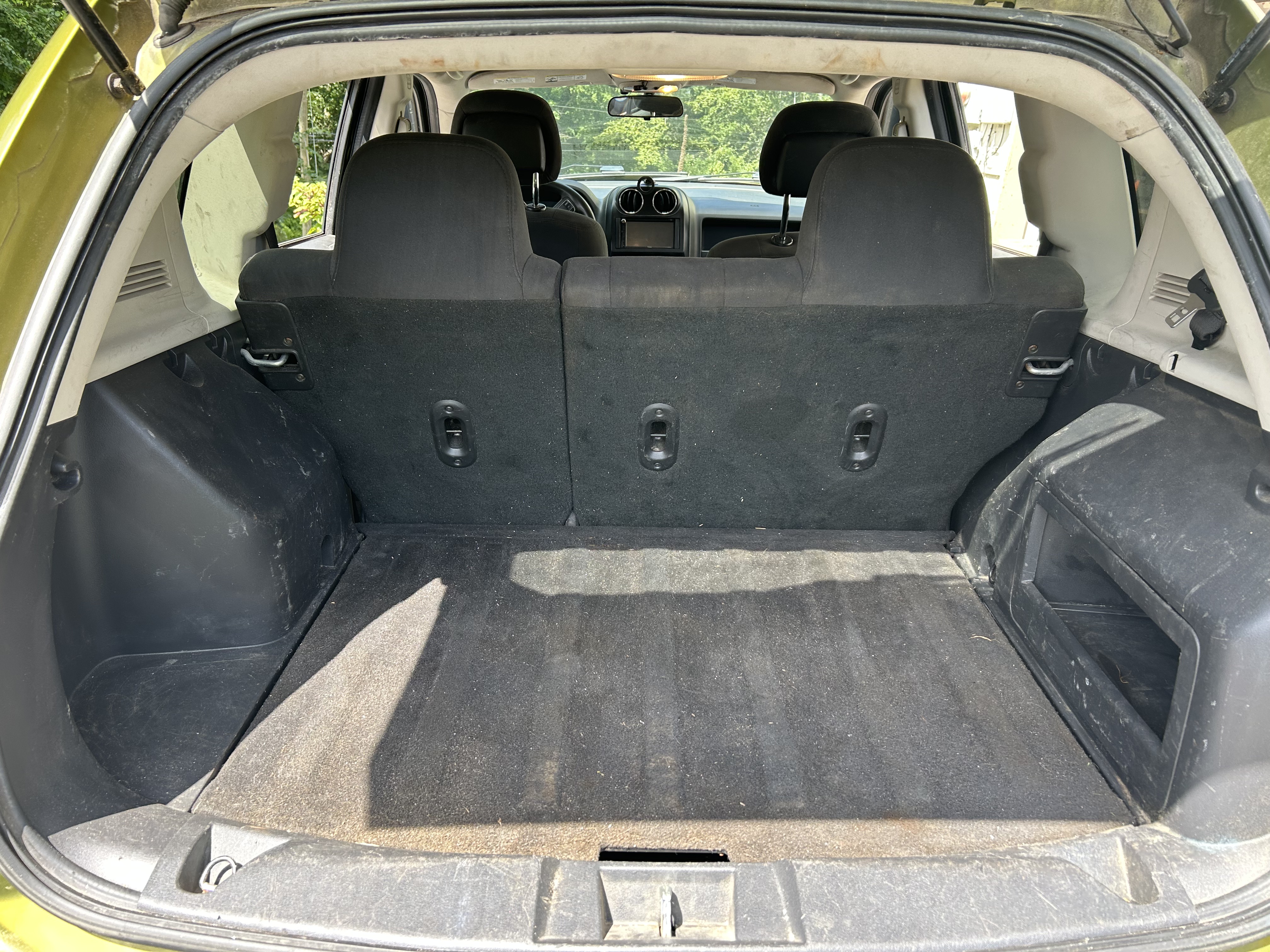 Used 2012 Jeep Compass Sport FWD image 9