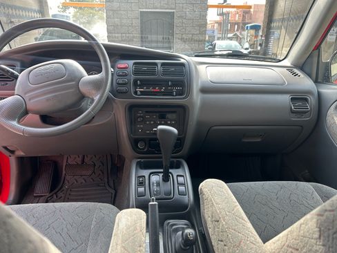 Used 2002 Chevrolet Tracker ZR2 image 5