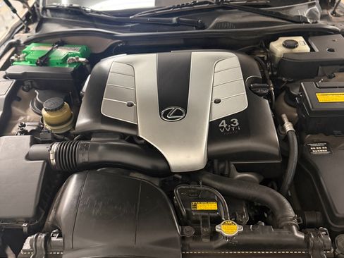 Used 2004 Lexus SC 430 Convertible RWD image 8
