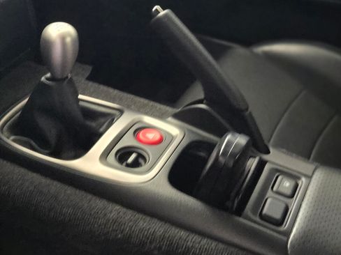 Used 2001 Honda S2000 image 24