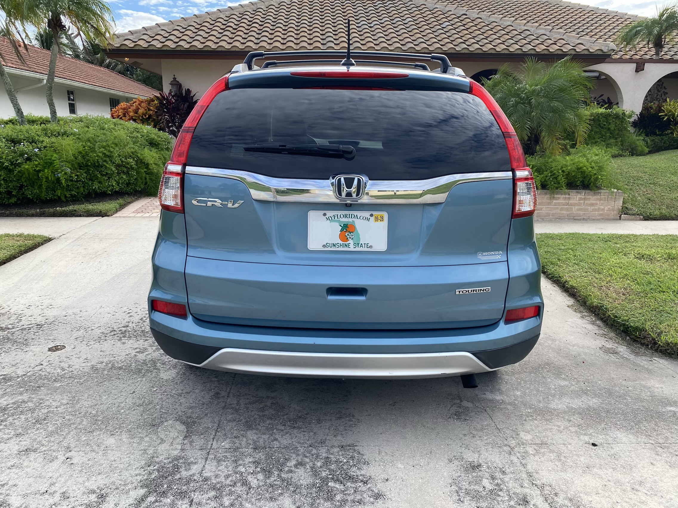 Used 2015 Honda CR-V Touring image 2