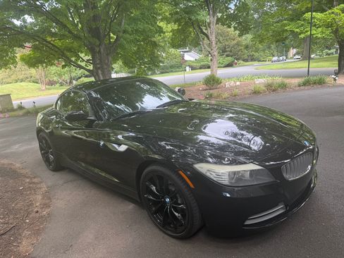 Used 2009 BMW Z4 sDrive35i RWD image 12