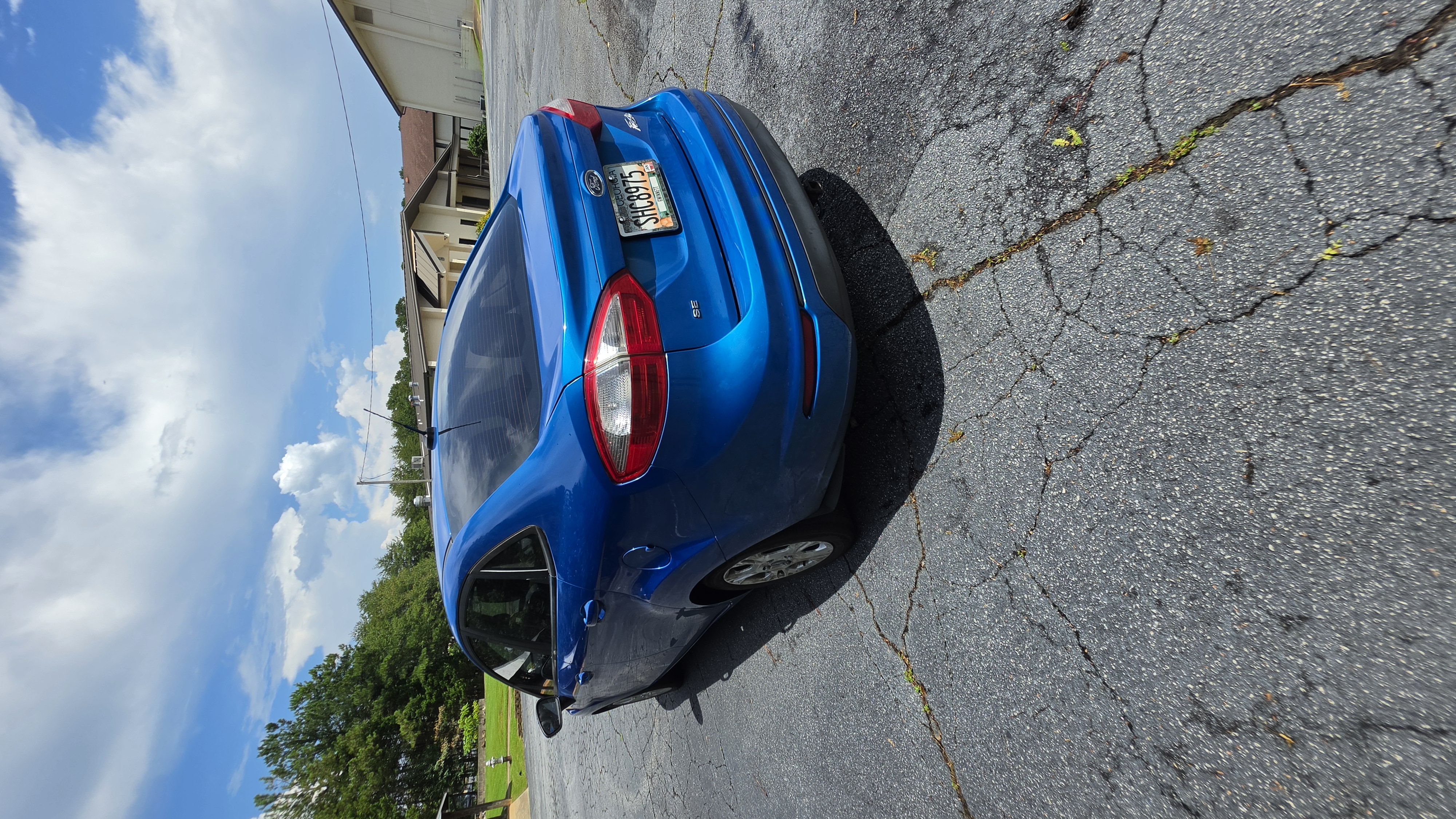 Used 2016 Ford Fiesta SE w/ Cold Weather Package FWD image 9