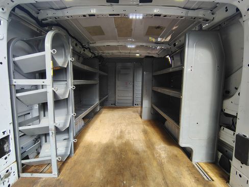 Used 2016 Ford Transit 250 130 Low Roof image 16