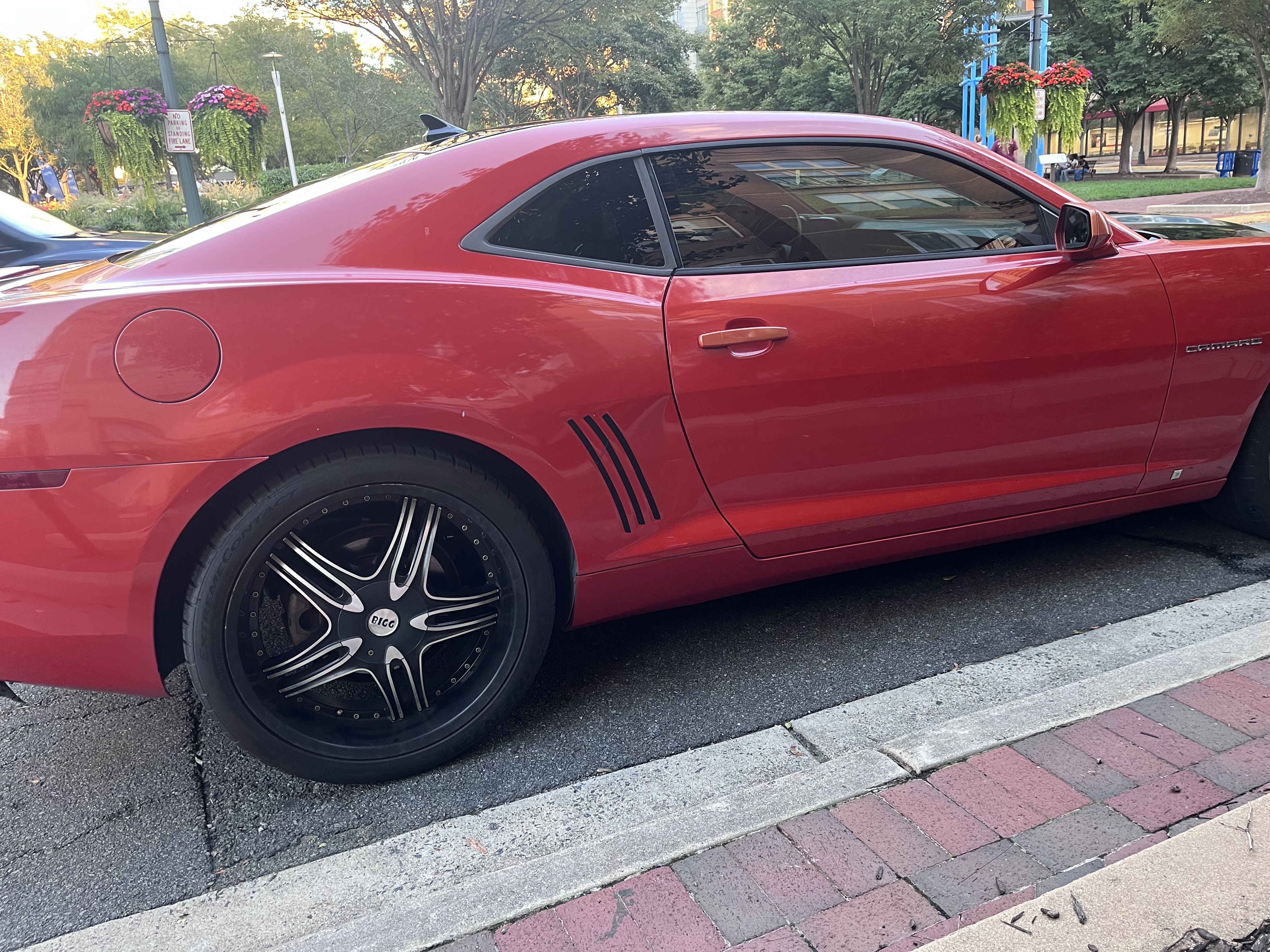 Used 2010 Chevrolet Camaro LT w/ RS Package RWD image 4