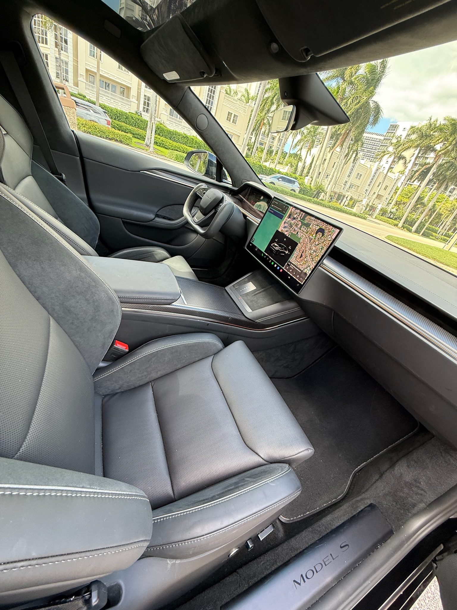 Used 2026 Tesla Model S Plaid AWD/4WD image 10