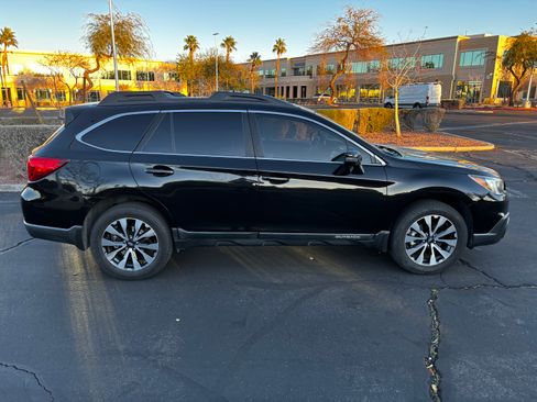 Used 2016 Subaru Outback 2.5i Limited image 10