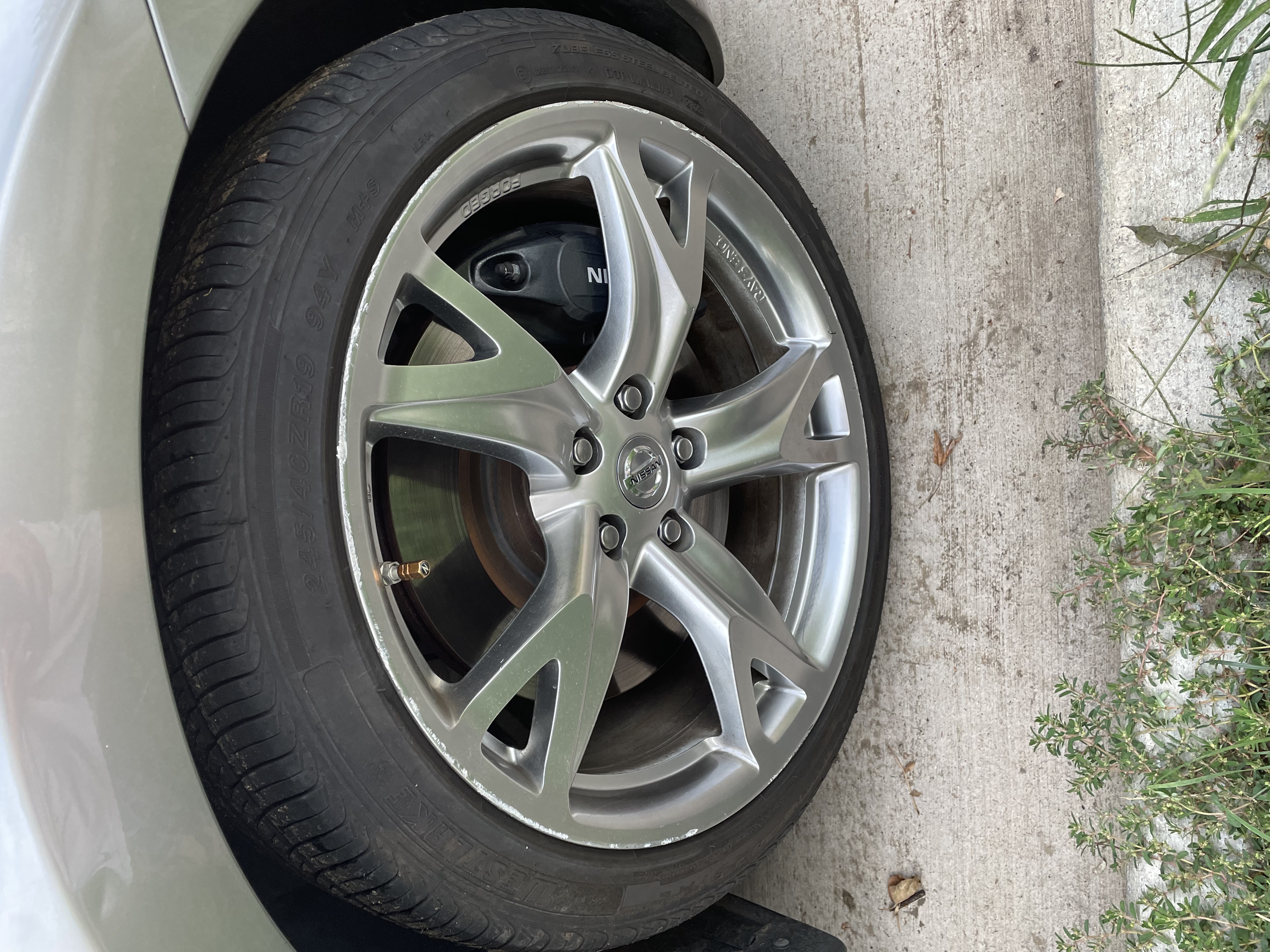 Used 2010 Nissan 370Z Touring w/ Sport Pkg RWD image 22