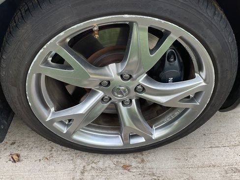 Used 2010 Nissan 370Z Touring w/ Sport Pkg RWD image 22