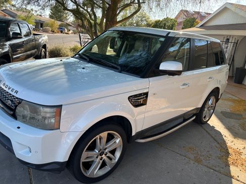 Used 2013 Land Rover Range Rover Sport HSE LUX image 1