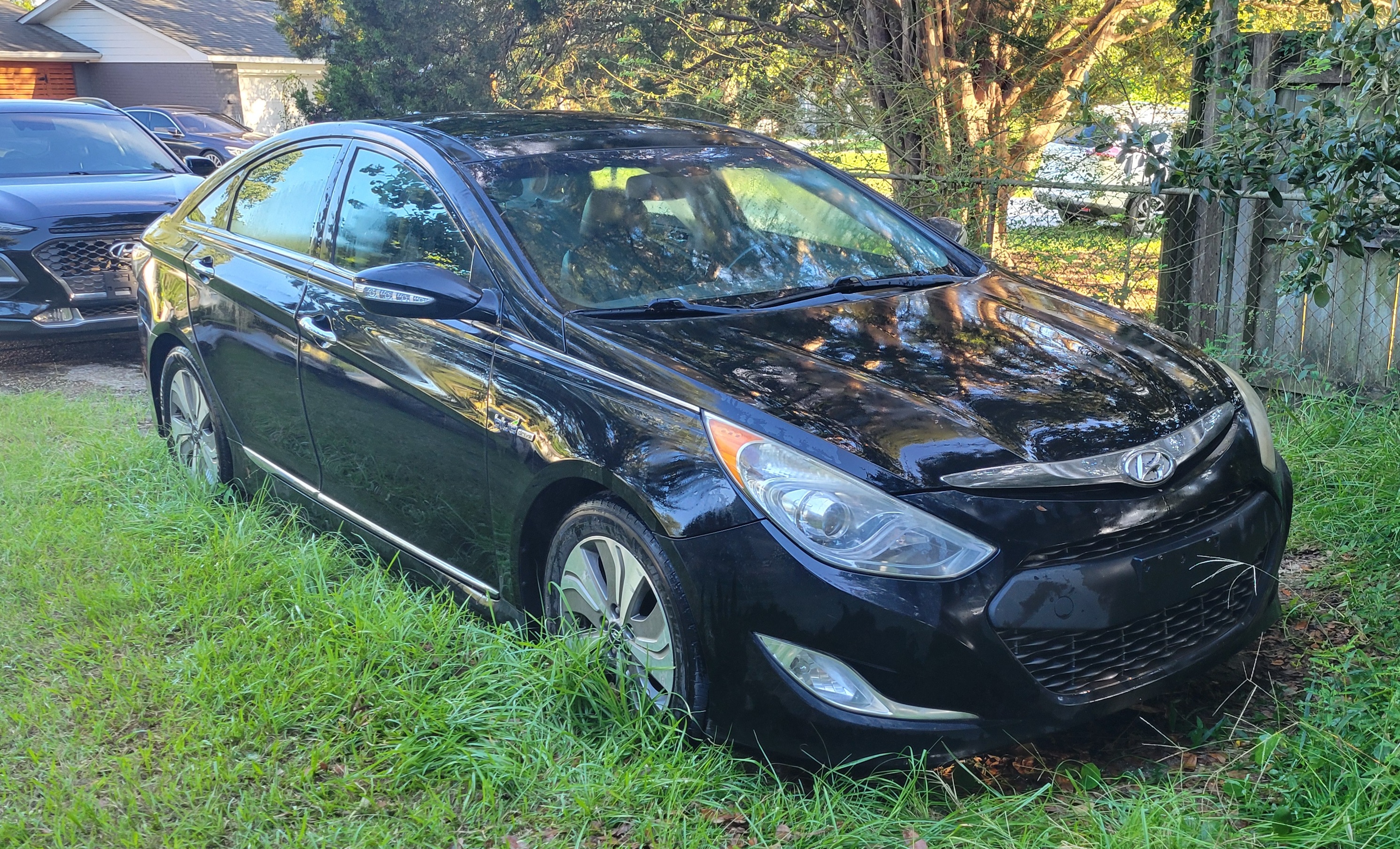 Used 2014 Hyundai Sonata Limited w/ Panoramic Sunroof Package 02 FWD image 1