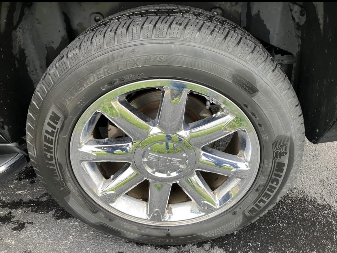 Used 2013 GMC Yukon XL Denali AWD/4WD image 13
