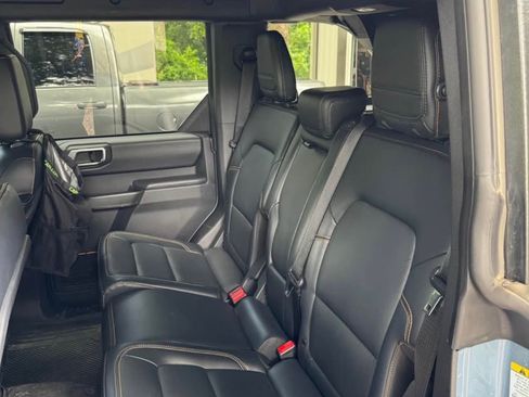 Used 2024 Ford Bronco Badlands AWD/4WD image 8