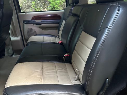 Used 2005 Ford Excursion Eddie Bauer image 14