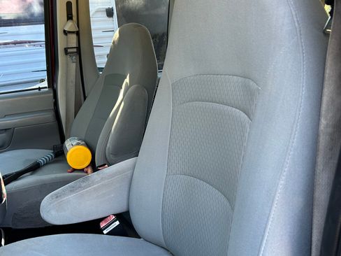 Used 2007 Ford E-350 and Econoline 350 XL image 9