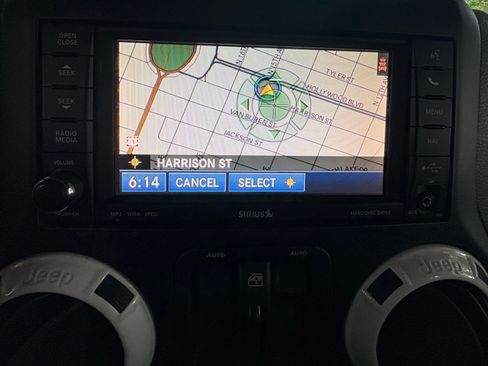 Used 2014 Jeep Wrangler Unlimited Sahara AWD/4WD image 20