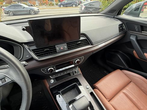 Used 2021 Audi Q5 e Prestige image 8