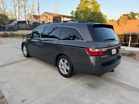 Used 2013 Honda Odyssey Touring image 14