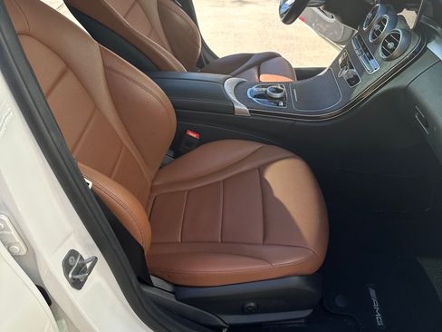 Used 2019 Mercedes-Benz C 300 C 300 Sedan 4D image 8