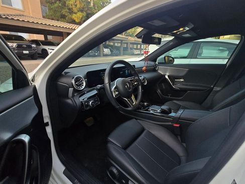Used 2022 Mercedes-Benz A 220 image 11