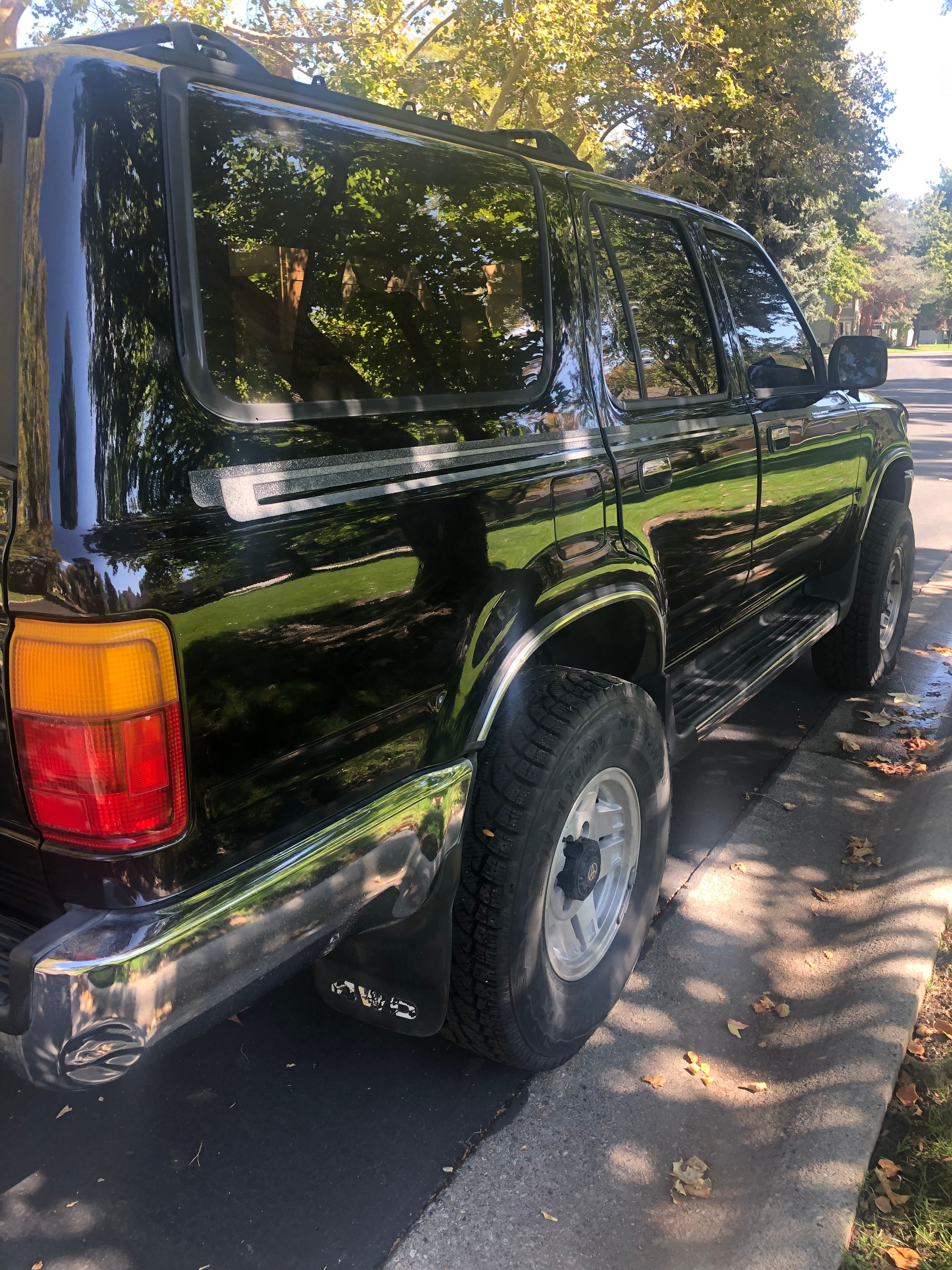 Used 1995 Toyota 4Runner SR5 AWD/4WD image 17