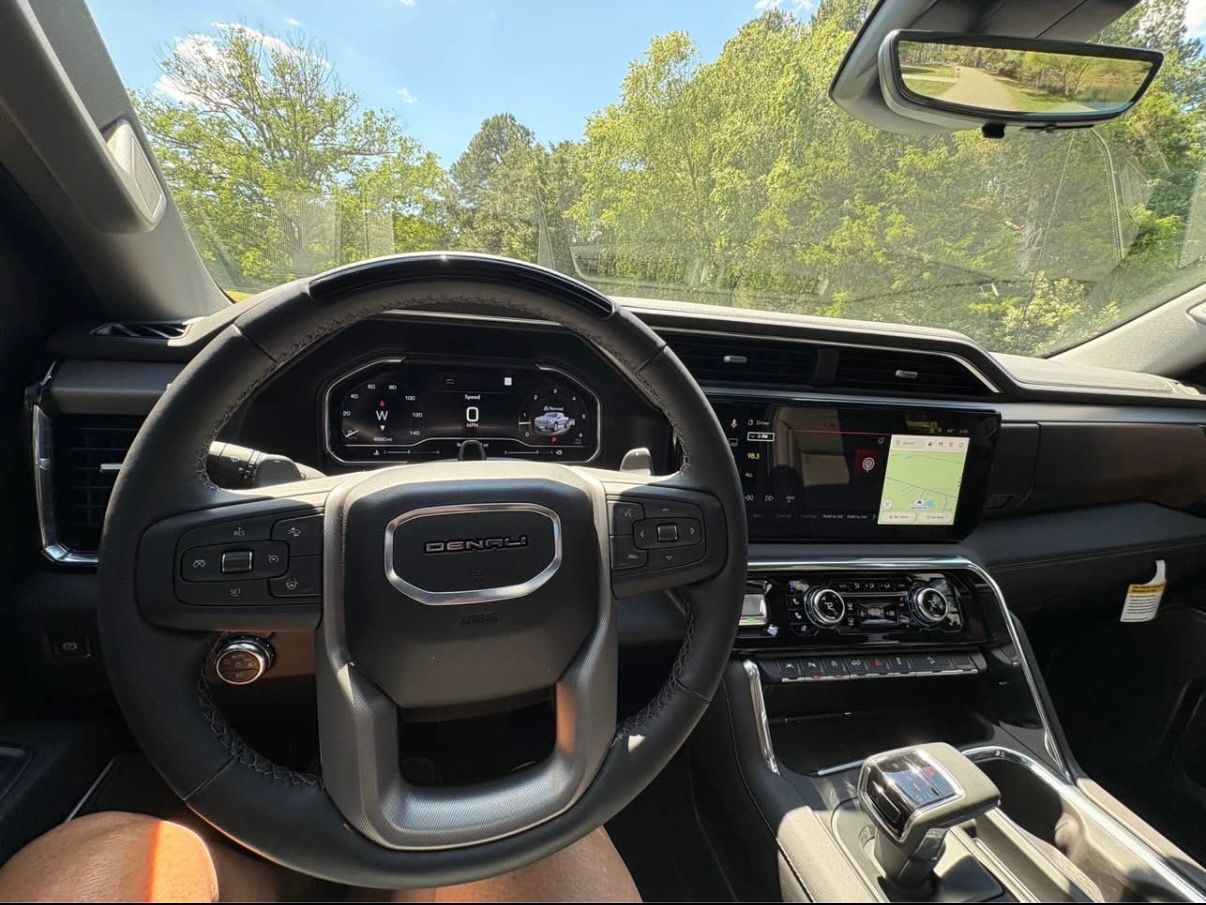 Used 2025 GMC Sierra 1500 Denali AWD/4WD image 14