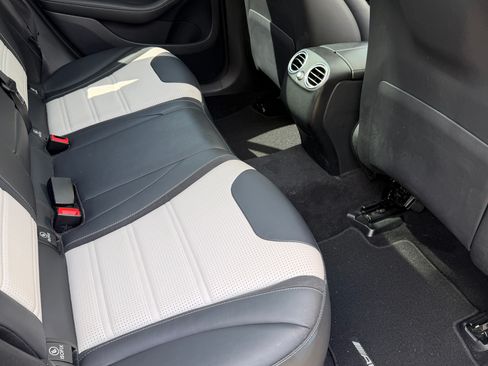 Used 2018 Mercedes-Benz GLC 63 AMG 4MATIC image 6