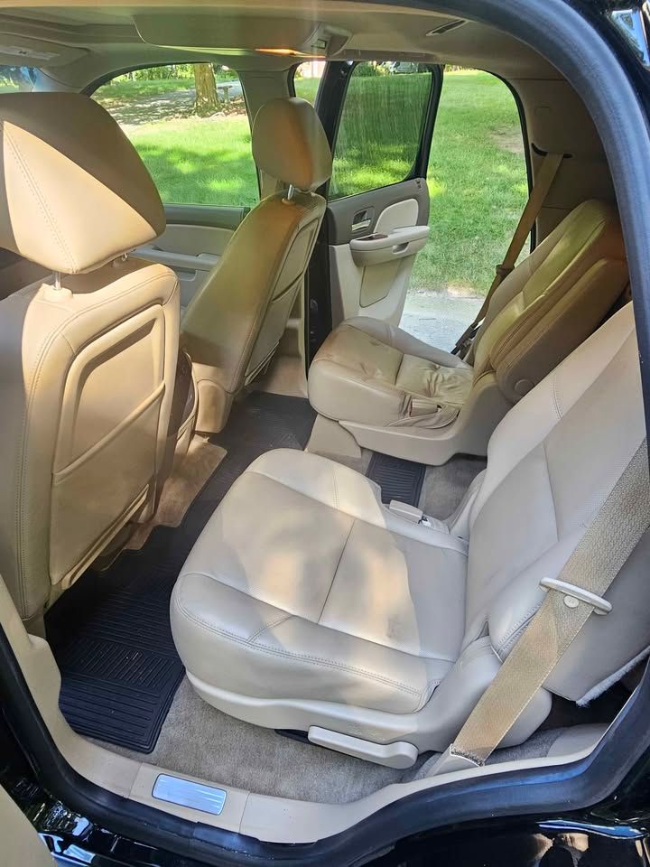 Used 2014 Chevrolet Tahoe LTZ AWD/4WD image 11