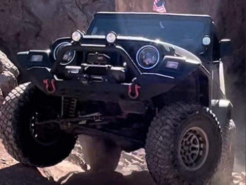 Used 1999 Jeep Wrangler Sahara image 2