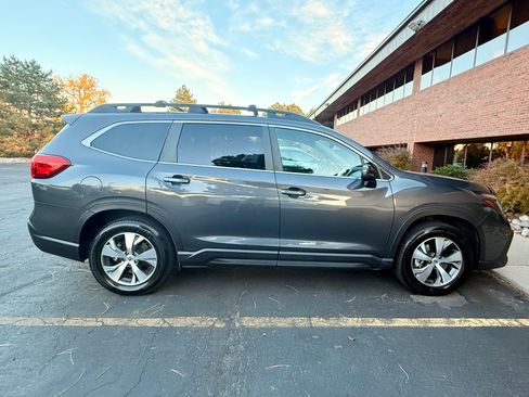 Used 2023 Subaru Ascent Premium w/ Convenience Package image 6
