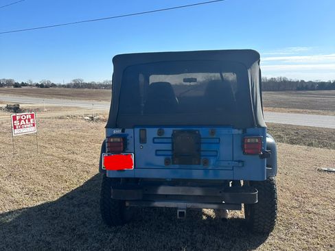 Used 1992 Jeep Wrangler 4WD image 4