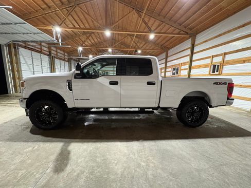 Used 2021 Ford F250 XLT image 5