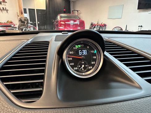 Used 2015 Porsche 911 Targa 4S image 22