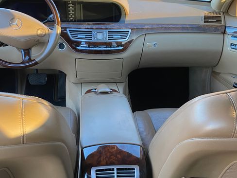 Used 2007 Mercedes-Benz S 550 image 10
