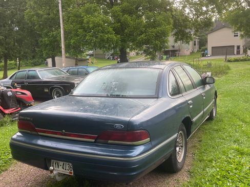 Used 1993 Ford Crown Victoria LX RWD image 5