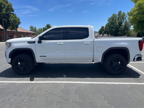 Used 2019 GMC Sierra 1500 AT4 w/ AT4 Premium Package AWD/4WD image 2