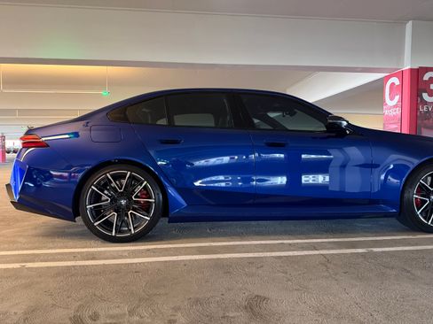 Used 2025 BMW M5 w/ Carbon Package image 9