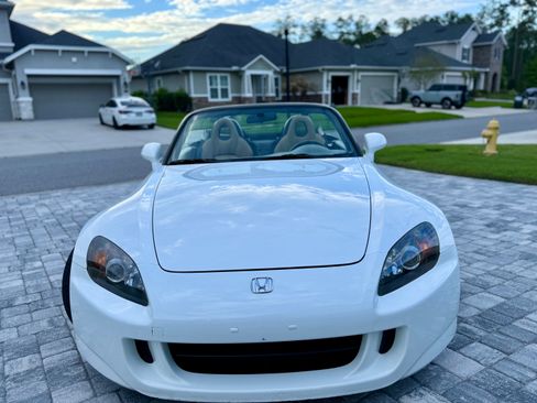 Used 2004 Honda S2000 image 4