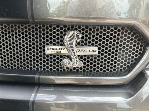 Used 2019 Ford F150 Lariat w/ Equipment Group 502A Luxury image 13