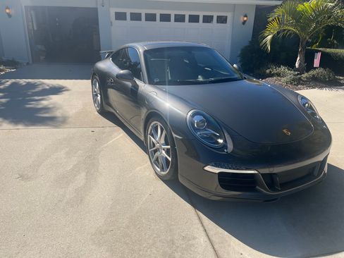 Used 2013 Porsche 911 Carrera S image 2