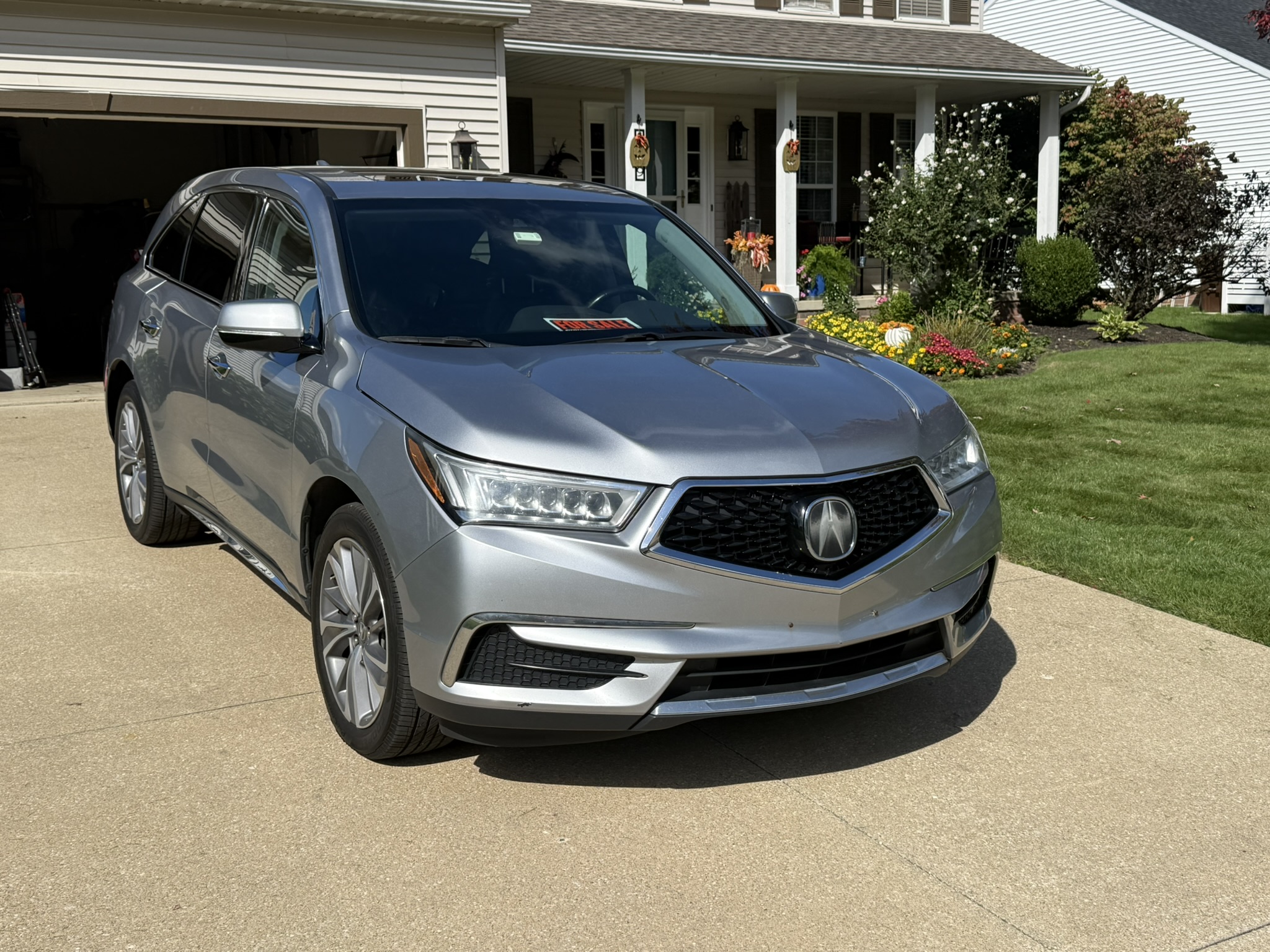 Used 2018 Acura MDX w/ Technology Package AWD/4WD image 2