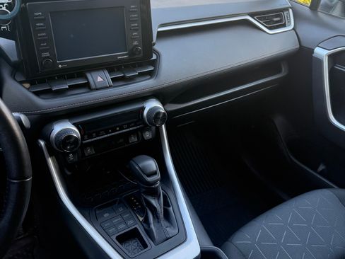 Used 2021 Toyota RAV4 XLE w/ XLE Grade Weather Package image 17