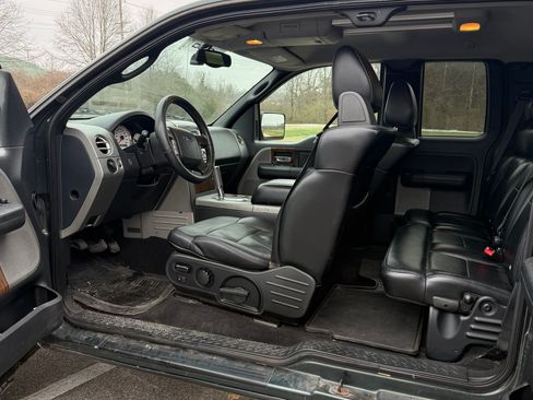 Used 2004 Ford F150 Lariat image 2