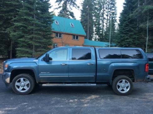 Used 2015 GMC Sierra 2500 SLT w/ Duramax Plus Package image 11