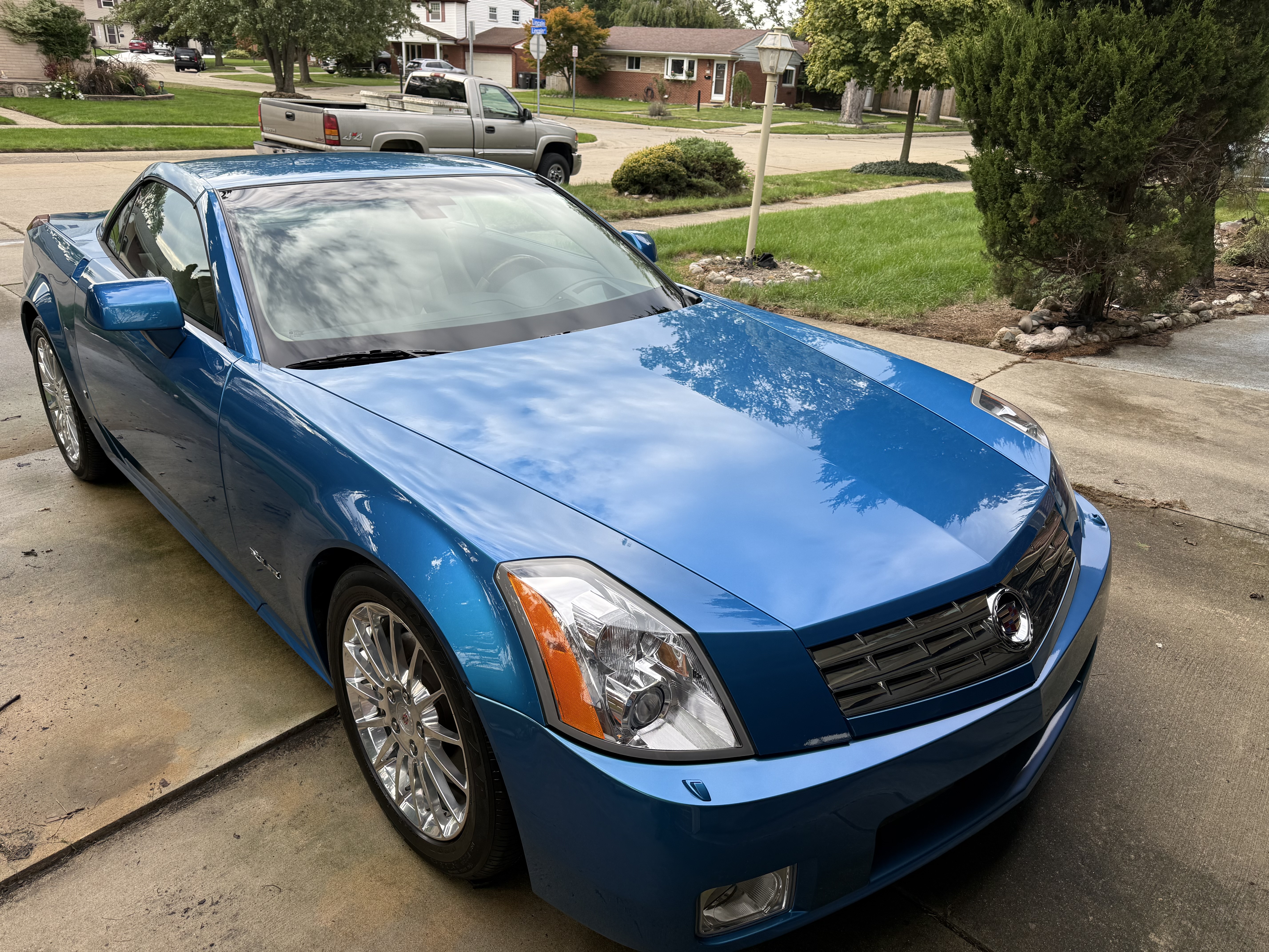 Used 2008 Cadillac XLR RWD image 6