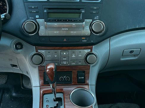 Used 2008 Toyota Highlander Limited image 29