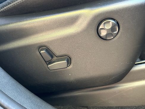 Used 2020 Jeep Grand Cherokee Limited w/ Luxury Group II image 21