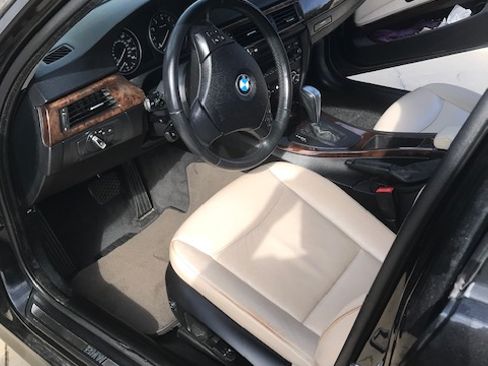 Used 2010 BMW 328i Sedan RWD image 9